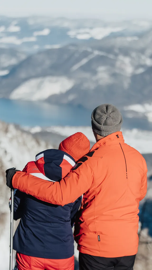 AusblickWinterwandernPostalm_SalzkammergutKatrinKerschbaumer.jpg