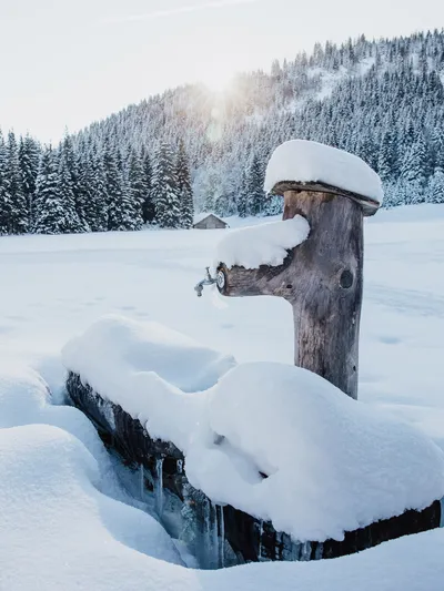 BrunnenWinterPostalm_SalzkammergutKatrinKerschbaumer.jpg